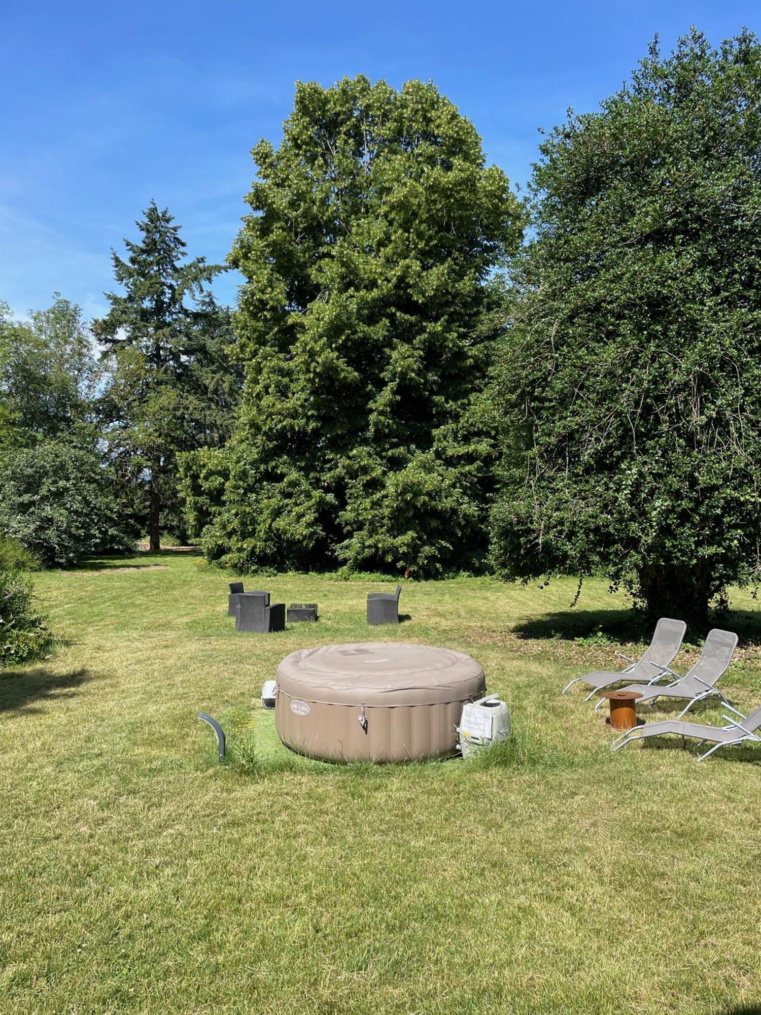 Le Domaine Caribou Bed & Breakfast Sainte-Opportune-la-Mare ภายนอก รูปภาพ